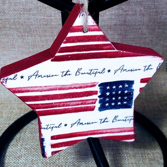 HANDCRAFTED PATRIOTIC ORNAMENT/TIERED TRAY DECOR/4TH OF JULY/AMERICANA DECOR - Picture 3 of 3